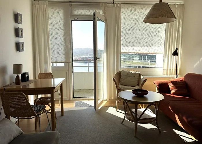 Blohm, Steinwarder 37b-4-7 شقة